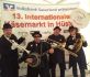 16. Maerz 2013 13. Huestener Kaesemarkt - mit weissen Handschuhen